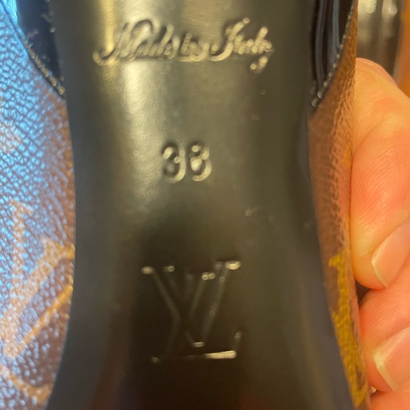 Authentic Louis Vuitton - Picture 3 of 7